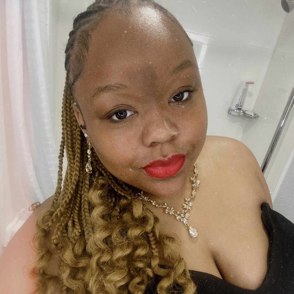 Meet your Posher, Jaida